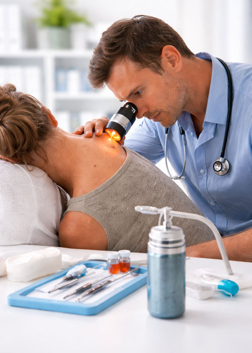 Dépistage des cancers cutanés et gestes dermatologiques en médecine générale